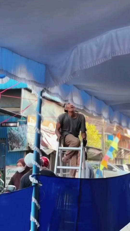 Post 2 by dedoy0307 on TikTok (video)