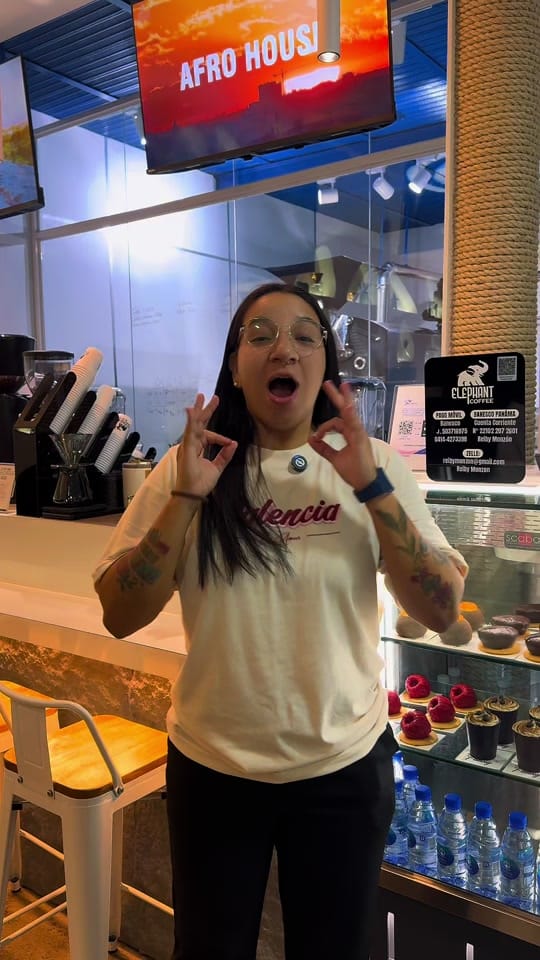 Post 2 by Café de Verdad on TikTok (video)