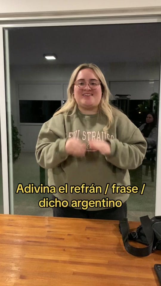 Post 8 by Teatropella on TikTok (video)
