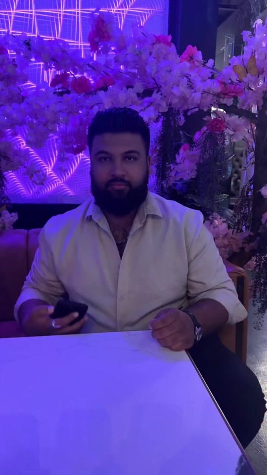Post 7 by Samo Taher on TikTok (video)