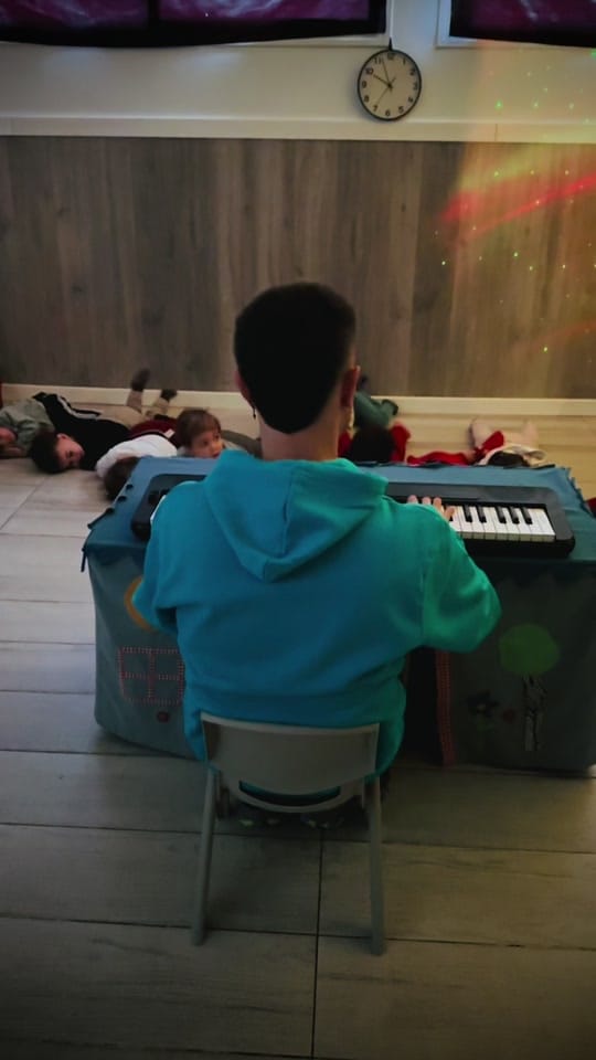 Post 8 by Musikland on TikTok (video)
