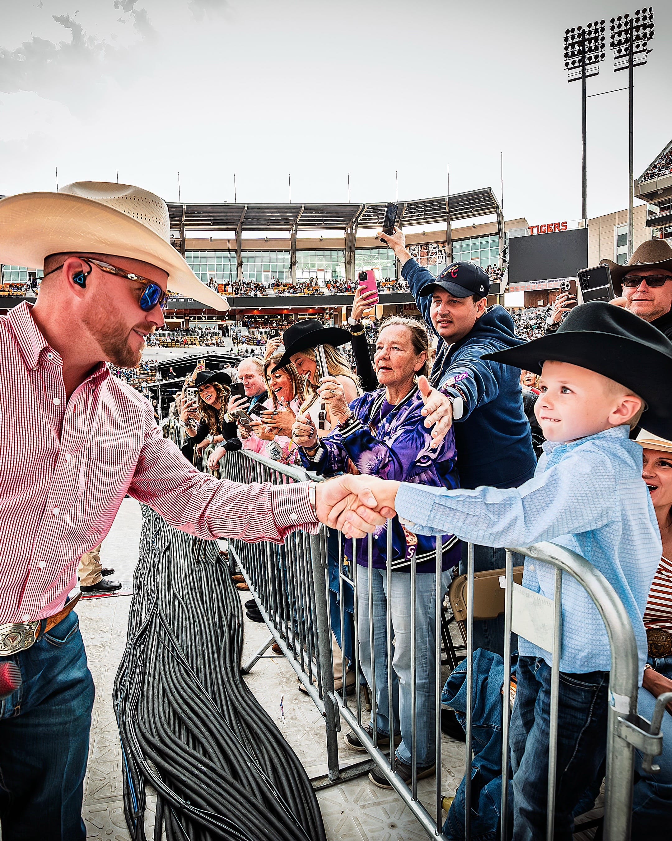 Post 2 by Cody Johnson on TikTok (video)