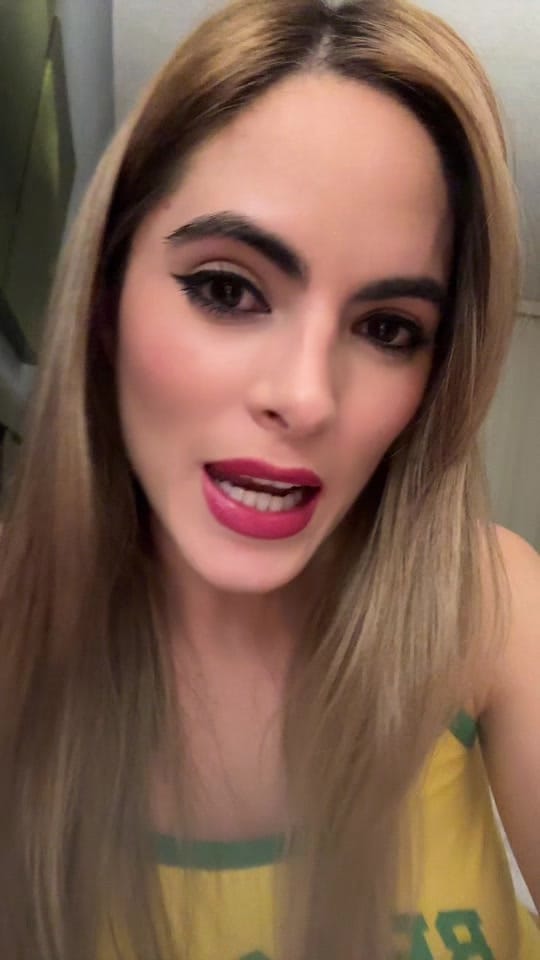 Post 9 by Sof on TikTok (video)