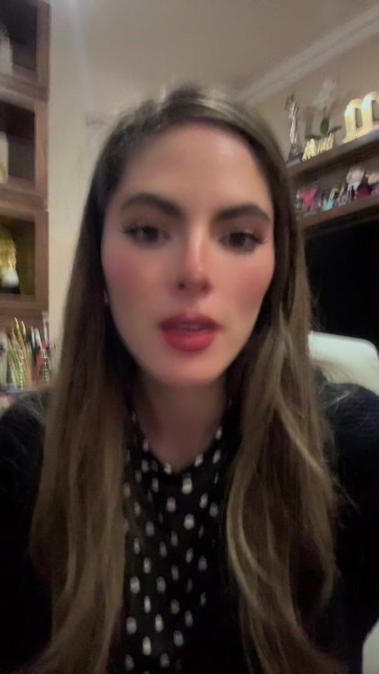 Post 4 by Sof on TikTok (video)
