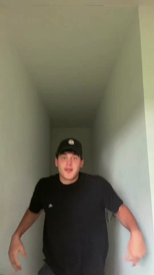 Post 8 by Henry Thompson on TikTok (video)