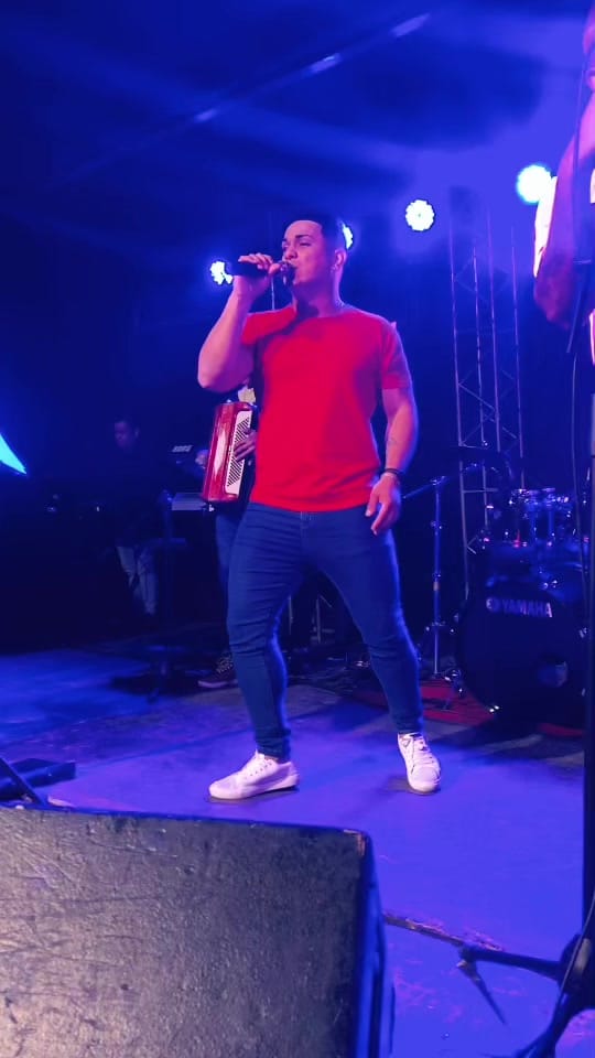 Post 1 by E&E on TikTok (video)