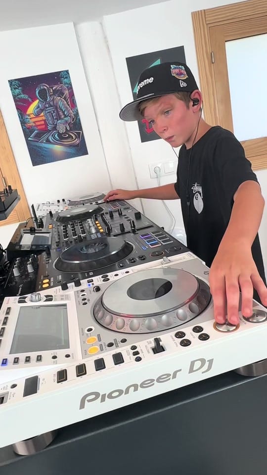 Post 9 by DJ ELFIGO on TikTok (video)