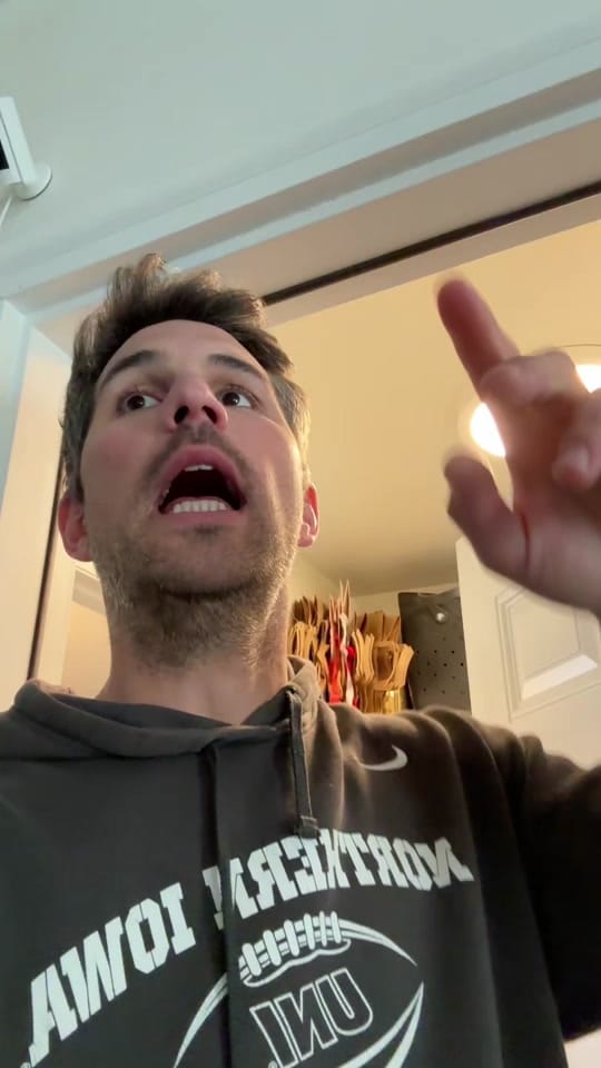 Post 8 by Justin Adams on TikTok (video)