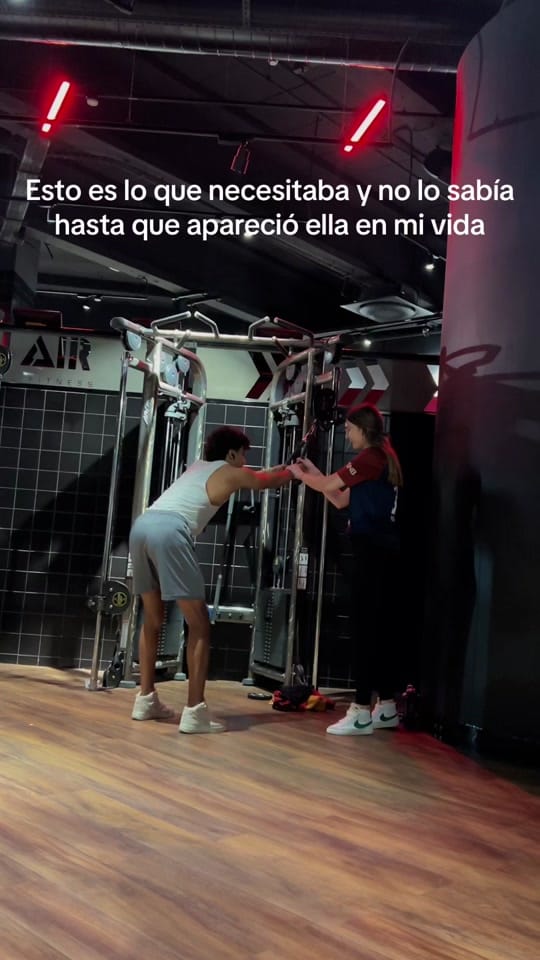 Post 2 by Mohamed Azyane on TikTok (video)