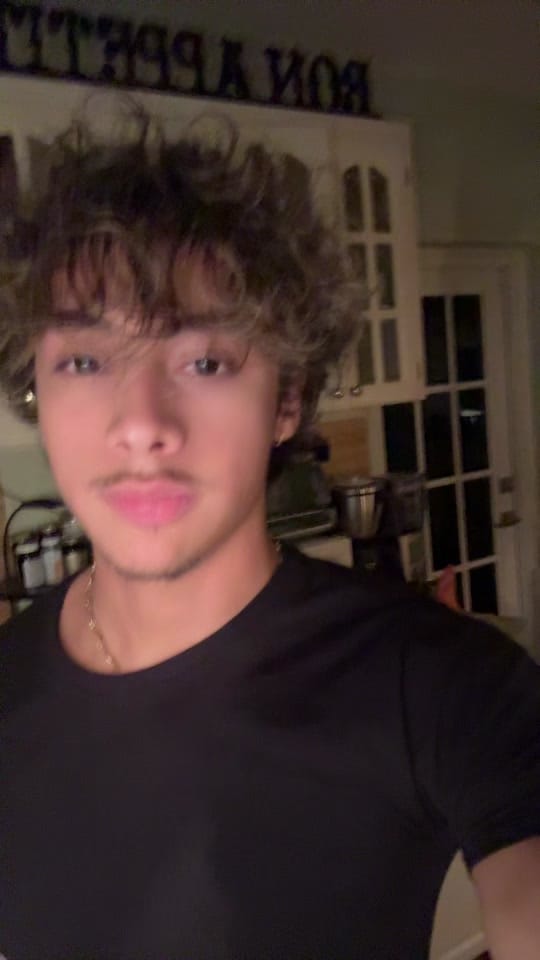 Post 2 by Geobuu on TikTok (video)
