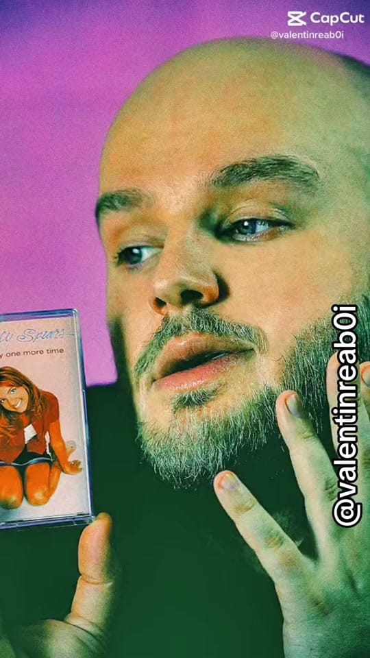Post 8 by VALENTIN REABOI on TikTok (video)