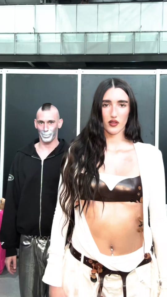 Post 4 by Lara on TikTok (video)