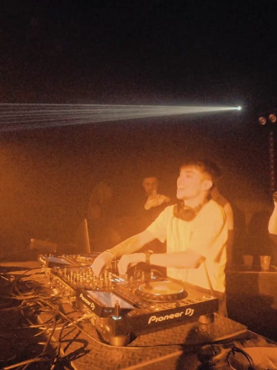 Post 5 by 🪩dj. ibai🪩 on TikTok (video)