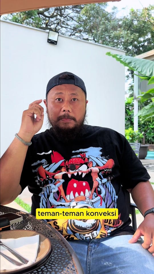 Post 6 by TanganKanan Production on TikTok (video)