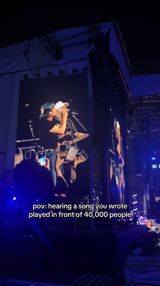 Post 4 by Ava Suppelsa on TikTok (video)
