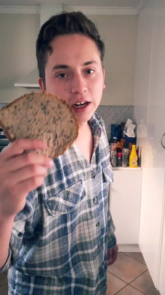 Post 1 by ConiX on TikTok (video)