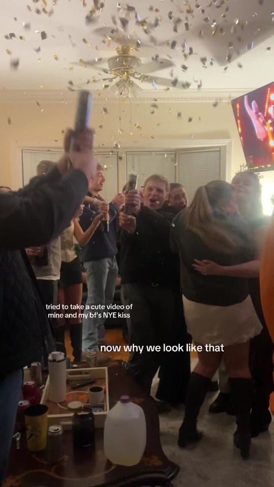Post 6 by stuart bell music on TikTok (video)