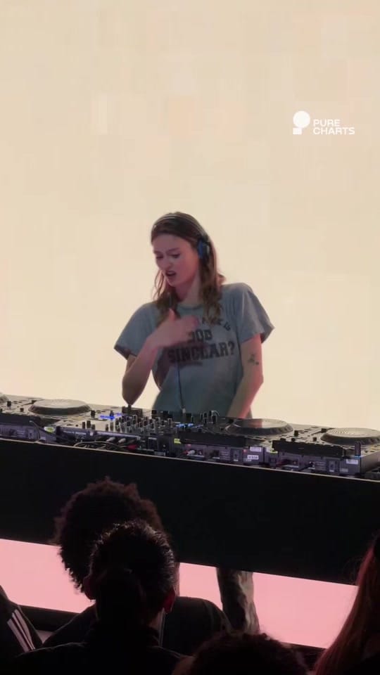 Post 4 by Purecharts on TikTok (video)