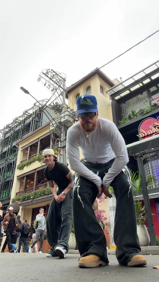 Post 6 by 🛸Santi Mauriño🛸 on TikTok (video)