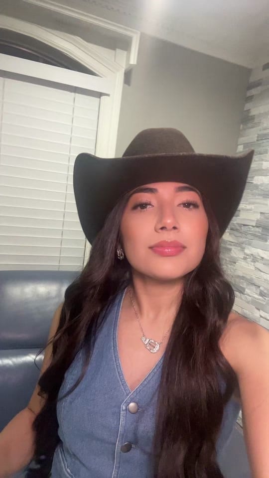 Post 5 by Daisy Zambrano on TikTok (video)