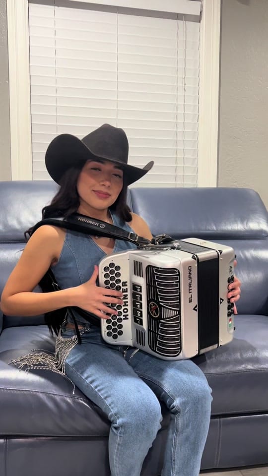 Post 6 by Daisy Zambrano on TikTok (video)