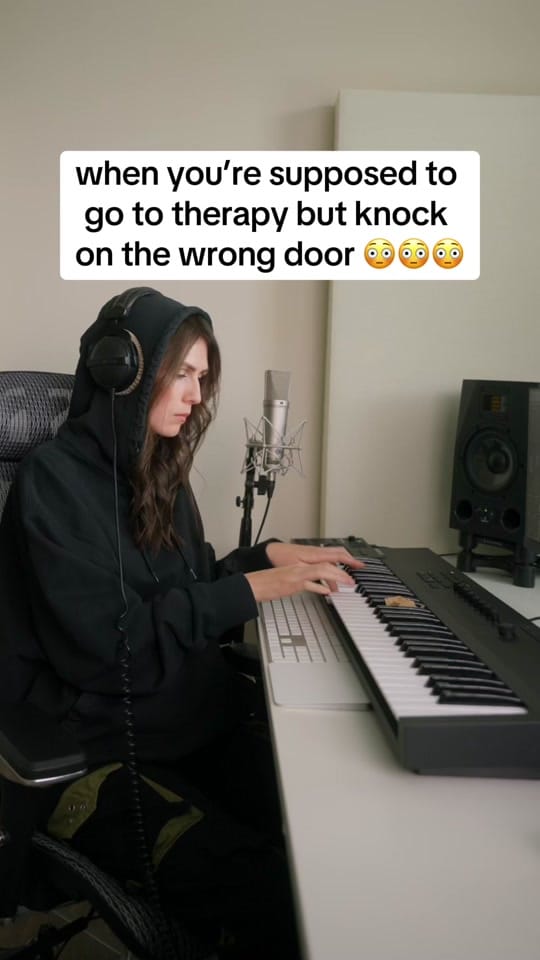 Post 9 by Lindsey Jade on TikTok (video)