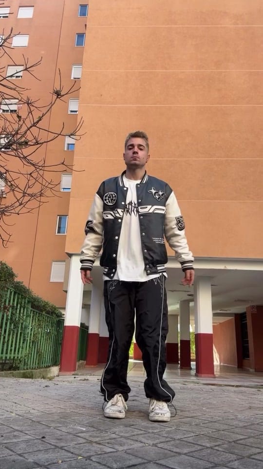 Post 1 by josito dance on TikTok (video)