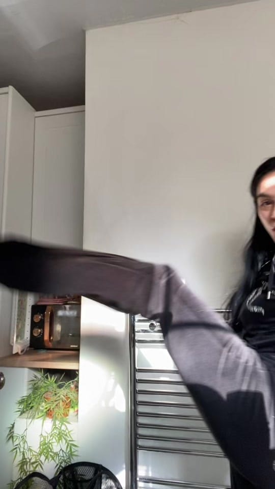 Post 9 by ElChanel on TikTok (video)