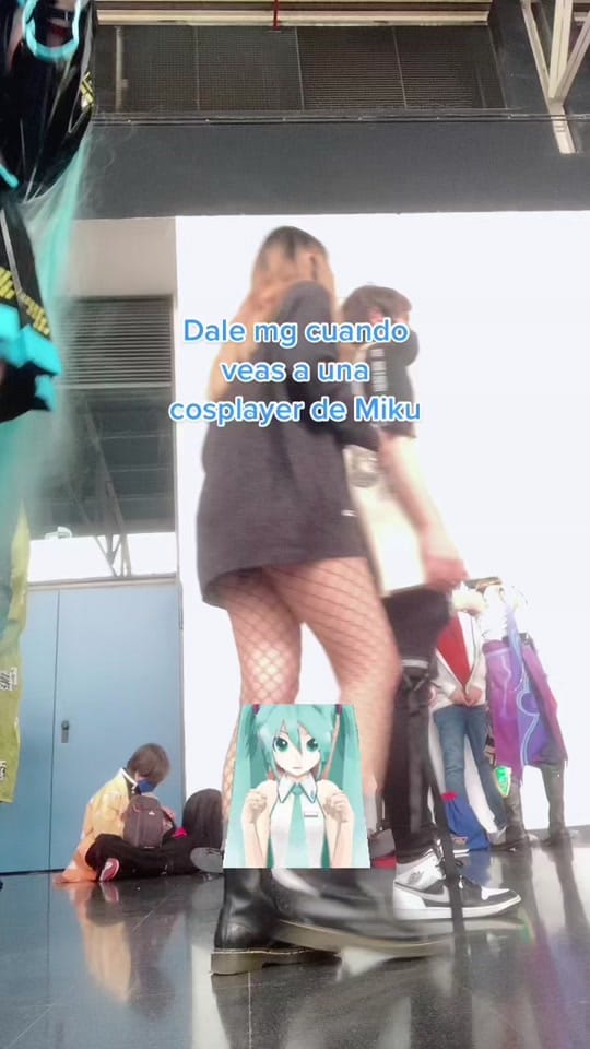 Post 9 by Shampoo Cosplay on TikTok (video)