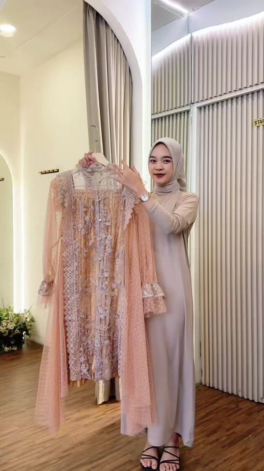 Post 1 by KCJ INDONESIA BOUTIQUE on TikTok (video)