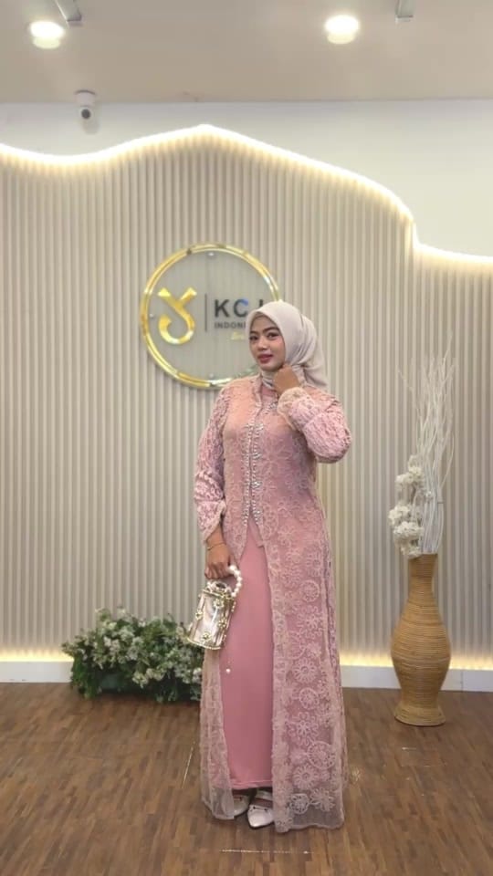 Post 8 by KCJ INDONESIA BOUTIQUE on TikTok (video)