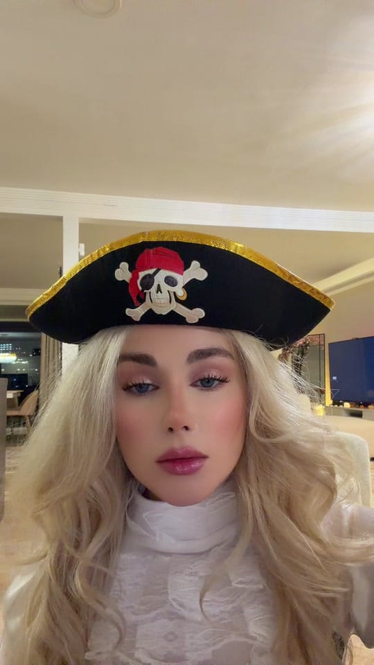 Post 7 by Sarmani_marbella on TikTok (video)