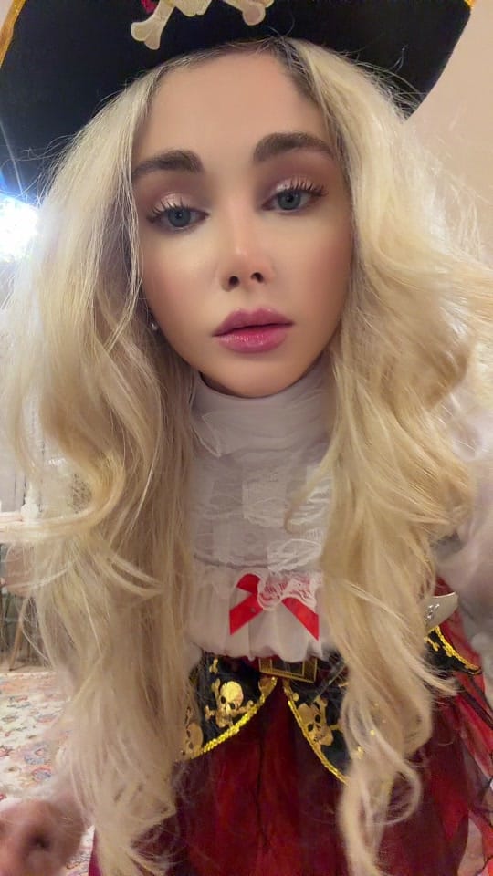 Post 6 by Sarmani_marbella on TikTok (video)