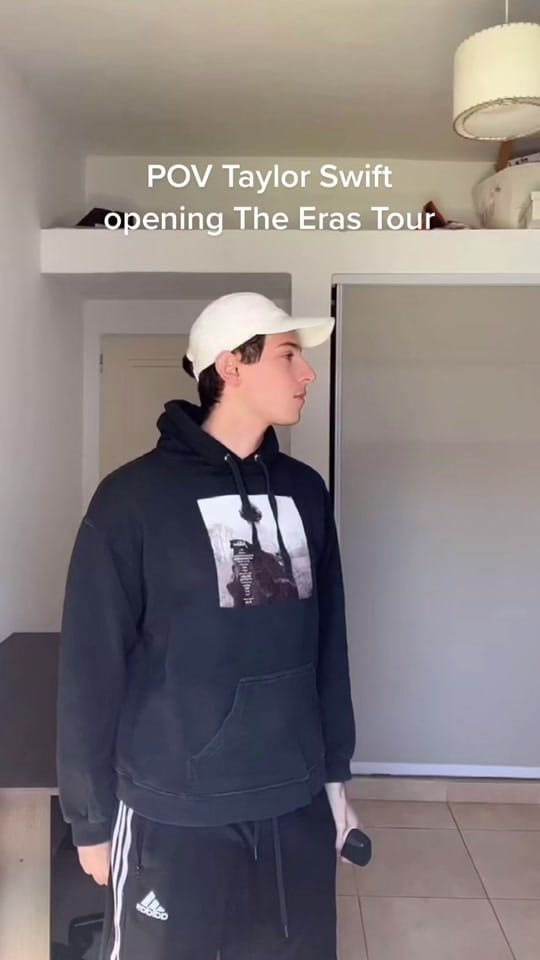 Post 10 by jules on TikTok (video)