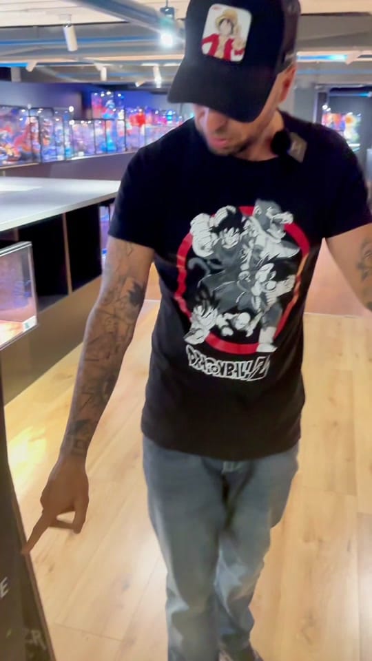 Post 8 by miximage.ch on TikTok (video)