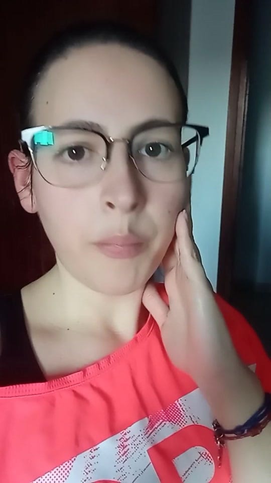 Post 7 by Almu, alias Peche on TikTok (video)