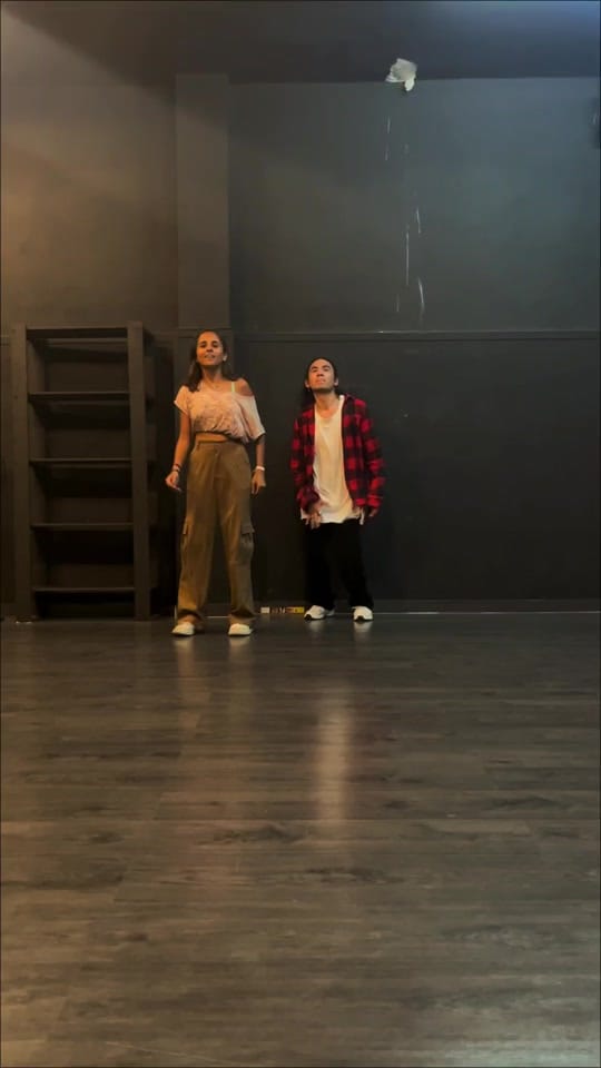 Post 4 by Bollydany on TikTok (video)