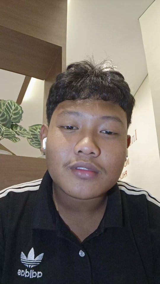Post 1 by Aad on TikTok (video)