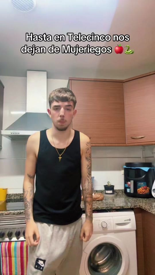 Post 7 by twitch_.pcm__06 on TikTok (video)