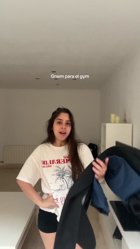 Post 2 by Lianet Brito on TikTok (video)