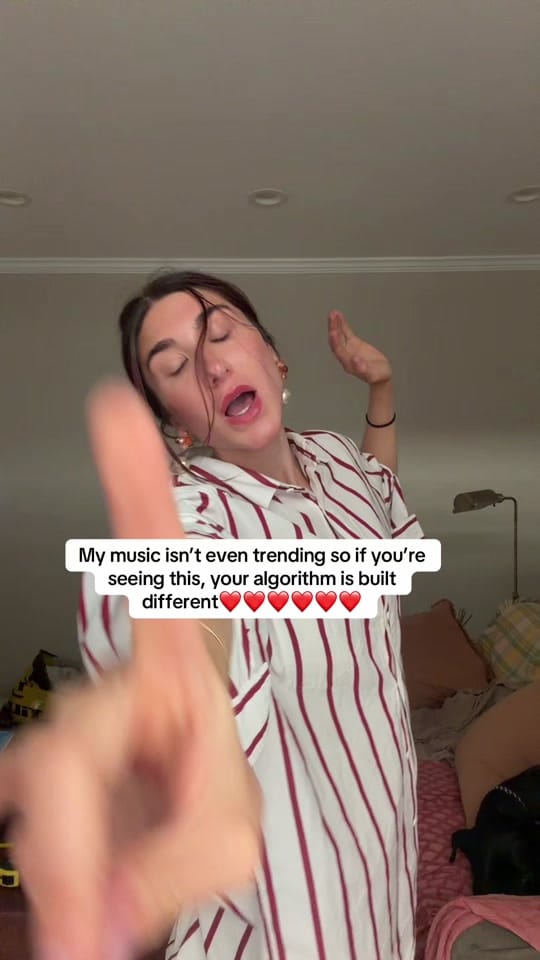 Post 4 by thealexiarev on TikTok (video)