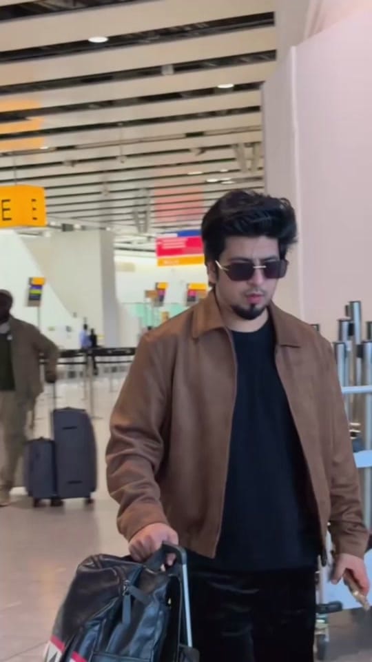 Post 5 by AamirRB on TikTok (video)