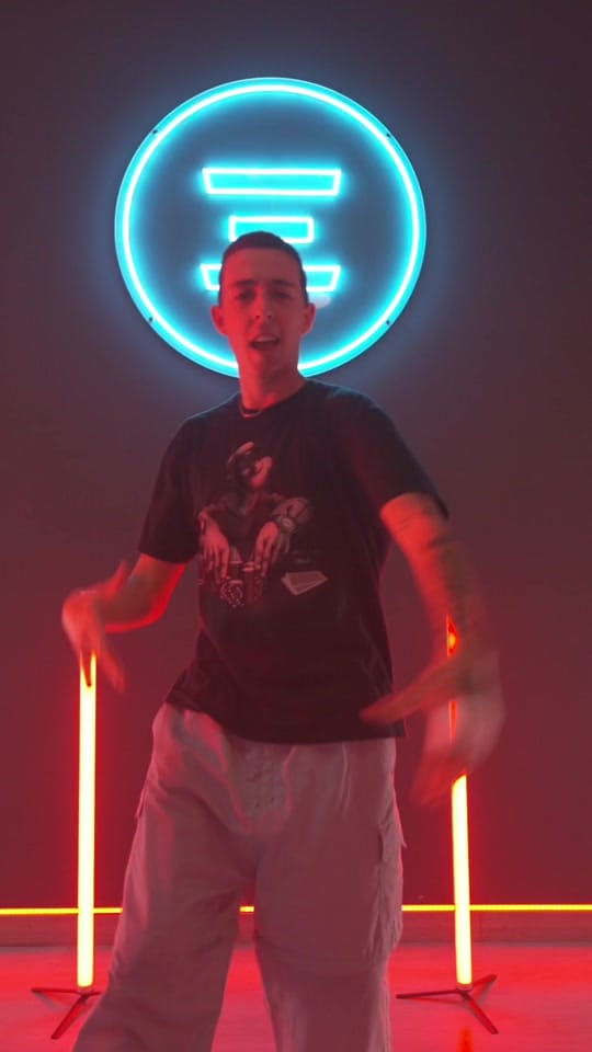 Post 6 by Ivan Santander on TikTok (video)