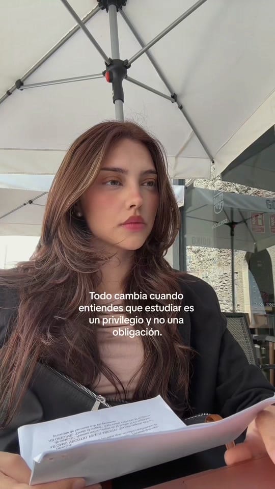 Post 10 by 𝐘𝐨𝐡𝐚𝐧𝐚 𝐂𝐥𝐚𝐮𝐝𝐢𝐧𝐨 on TikTok (video)