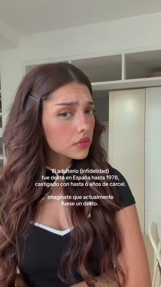 Post 5 by 𝐘𝐨𝐡𝐚𝐧𝐚 𝐂𝐥𝐚𝐮𝐝𝐢𝐧𝐨 on TikTok (video)