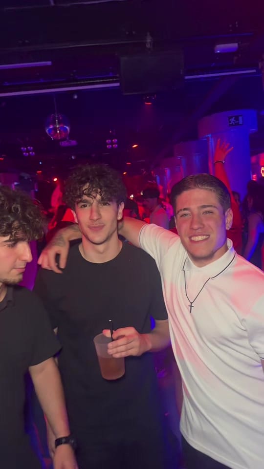 Post 7 by Wolf Barcelona on TikTok (video)