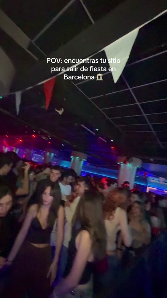 Post 3 by Wolf Barcelona on TikTok (video)