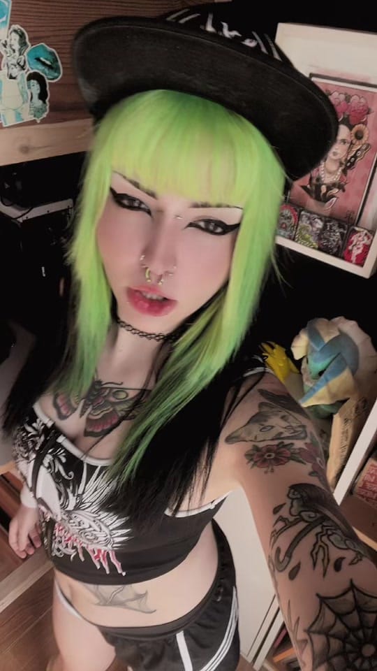 Post 1 by (Mar)emoto on TikTok (video)