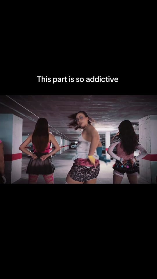 Post 1 by BLACKMOON on TikTok (video)