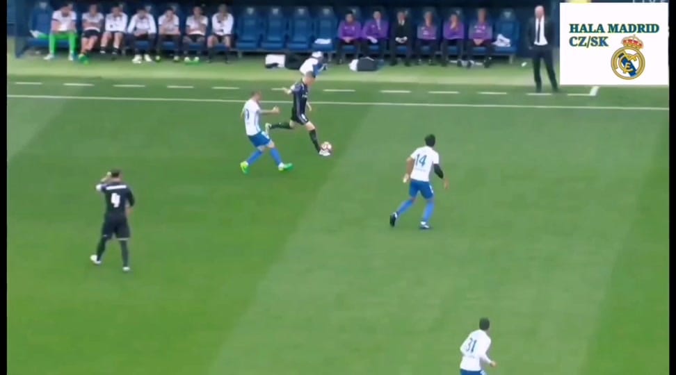 Post 3 by Hala Madrid CZ/SK on TikTok (video)